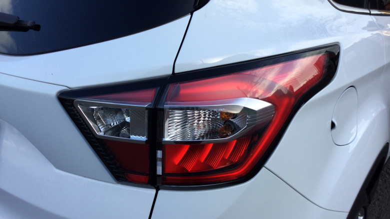 Ford Kuga 2.0 TDCi Titanium Edition 5dr 2WD Diesel Estate